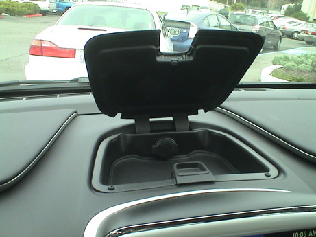 130111_volt_dash_compartment_0549.jpg