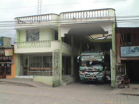 120716_ecuador_mindo_bus_station_0406.jpg