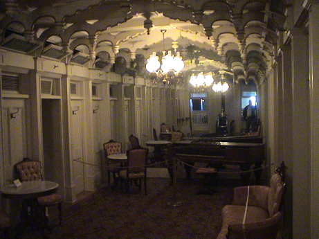 120421_saa_memphis_mud_island_riverboat_interior_dsc00061.jpg